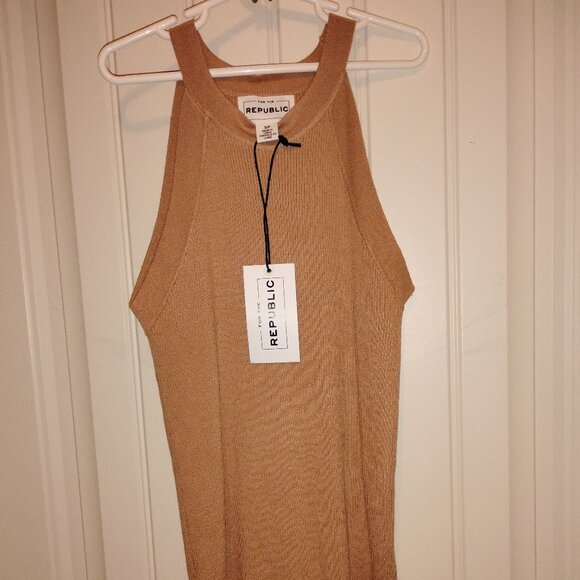 For The Republic top - Picture 1 of 3